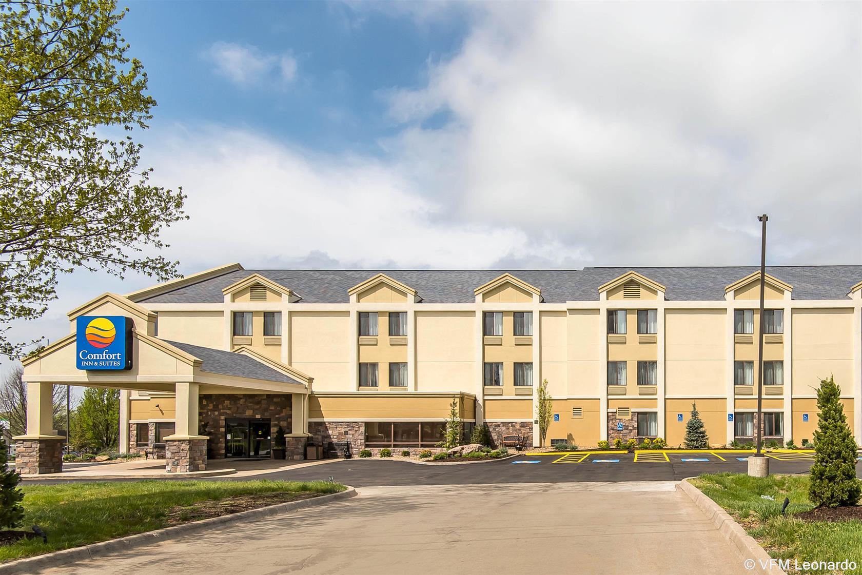 Comfort Inn & Suites Near Worlds Of Fun Area metropolitana di Area metropolitana di Kansas City Esterno foto